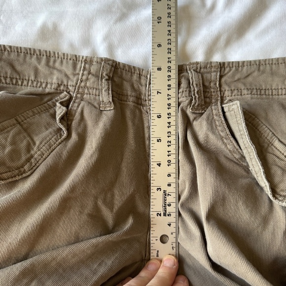 Vintage Union Bay Low Rise Corduroy Cargo Pants Beige/Tan 7 Flap Pockets Y2K 90s - Picture 13 of 16